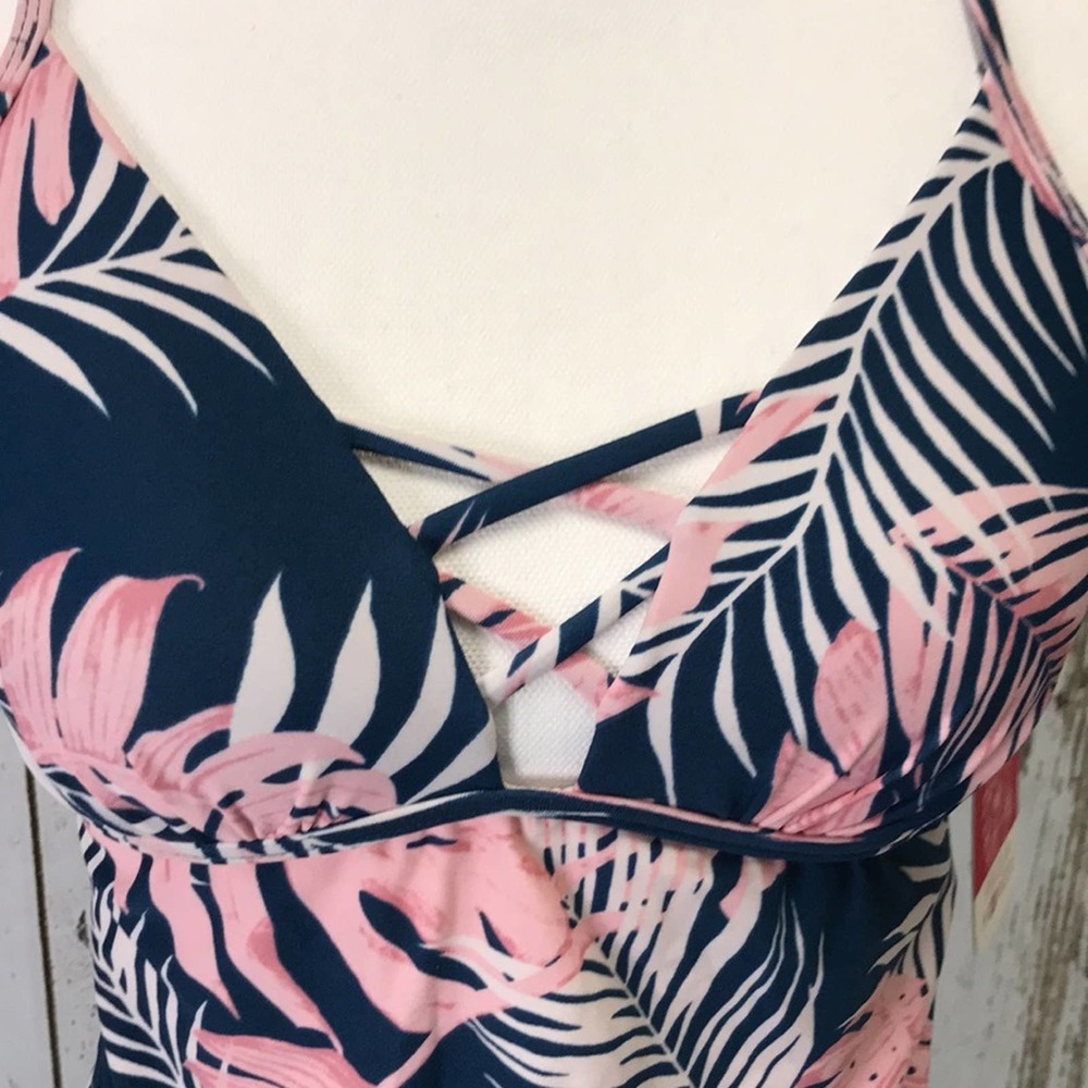 Hula Honey Pink and White Tropical Print Tankini - Picture 4 of 6